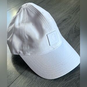 Kids light pale purple carhartt hat.